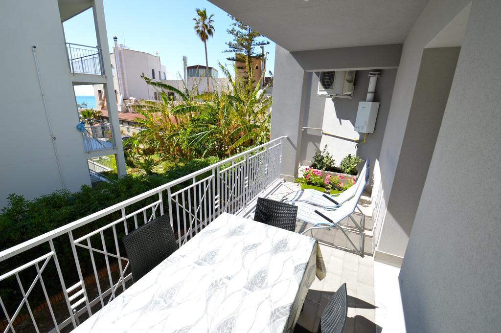 Royal Sea House Apartment